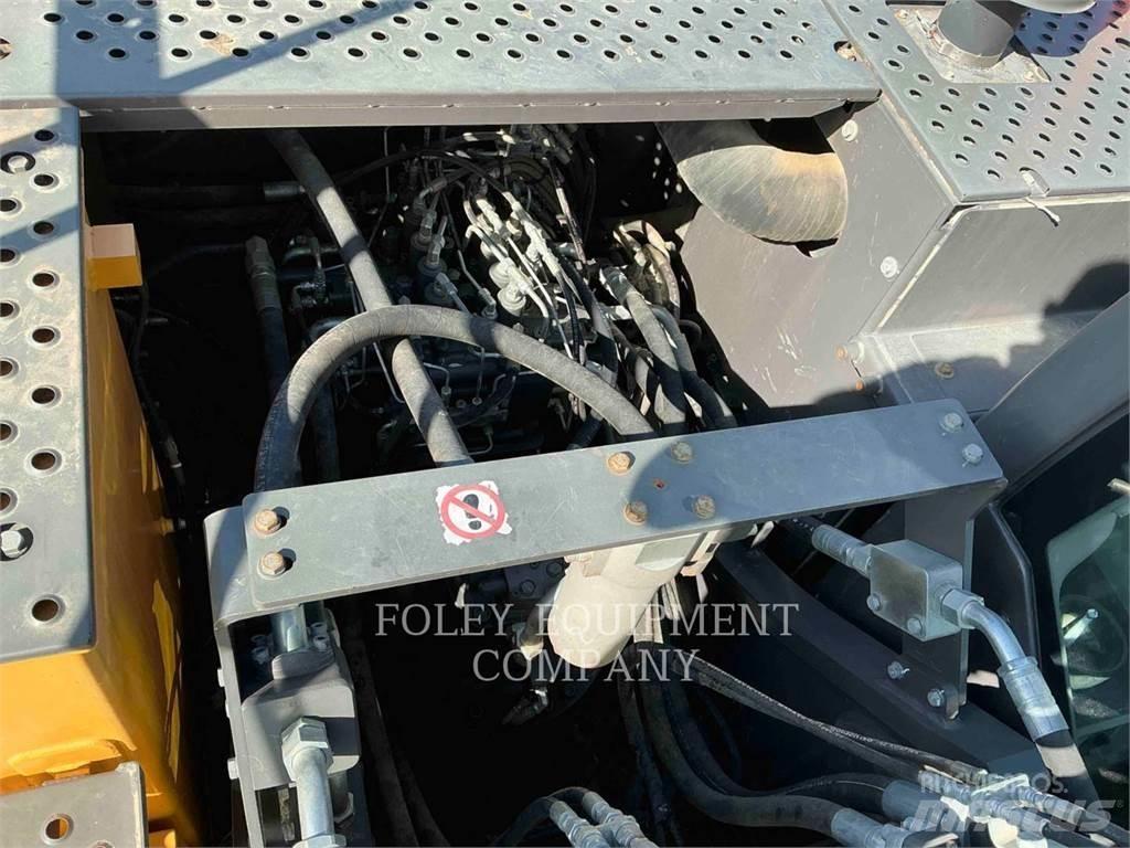 Volvo EC300EL Roomikekskavaatorid