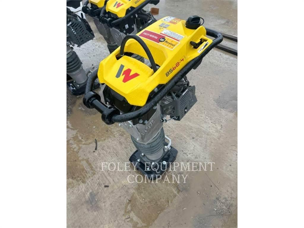 Wacker BS68-4 Pinnasetihendajad