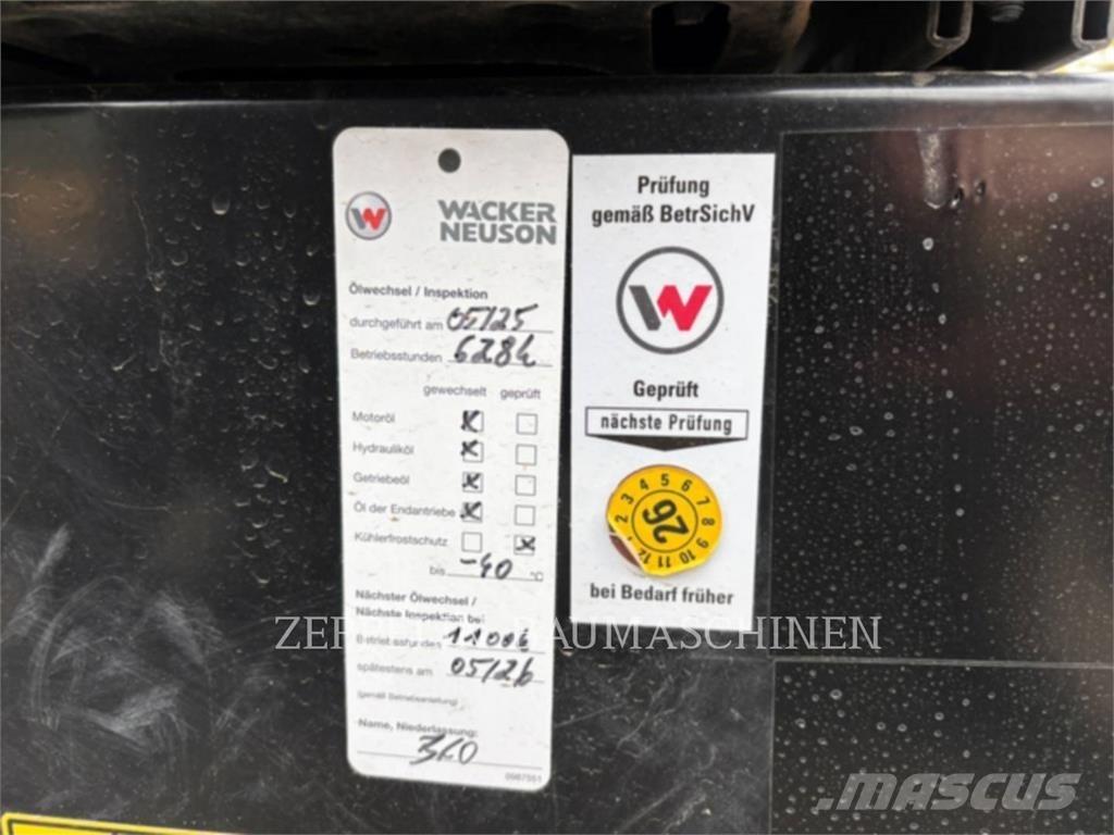 Wacker DW30 Liigendraamiga pinnaseveokid
