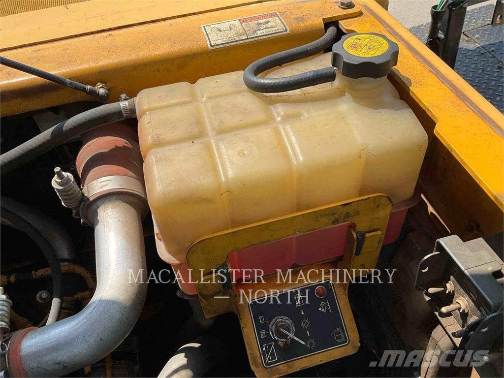 Weiler P385 PAVER Asfaldilaoturid