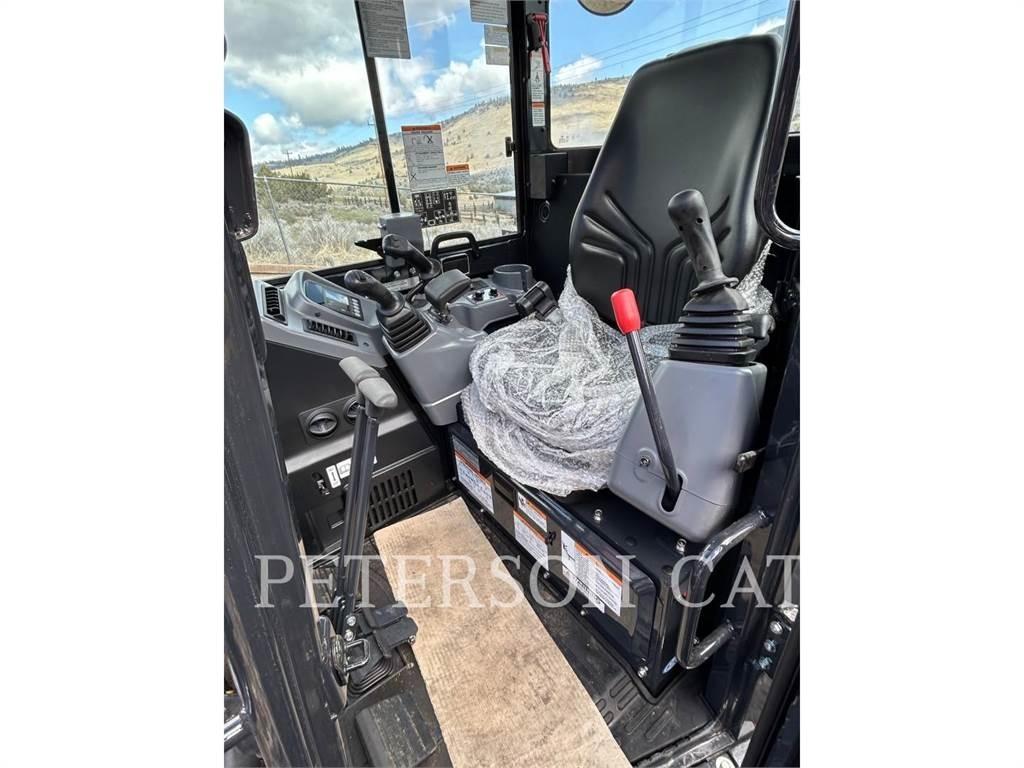 Yanmar V1055 6A Roomikekskavaatorid