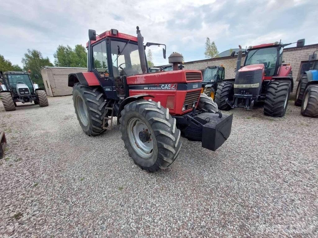 Case IH 1255 XL Traktorid