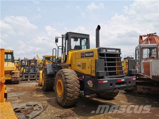Komatsu WA 380 Rataslaadurid