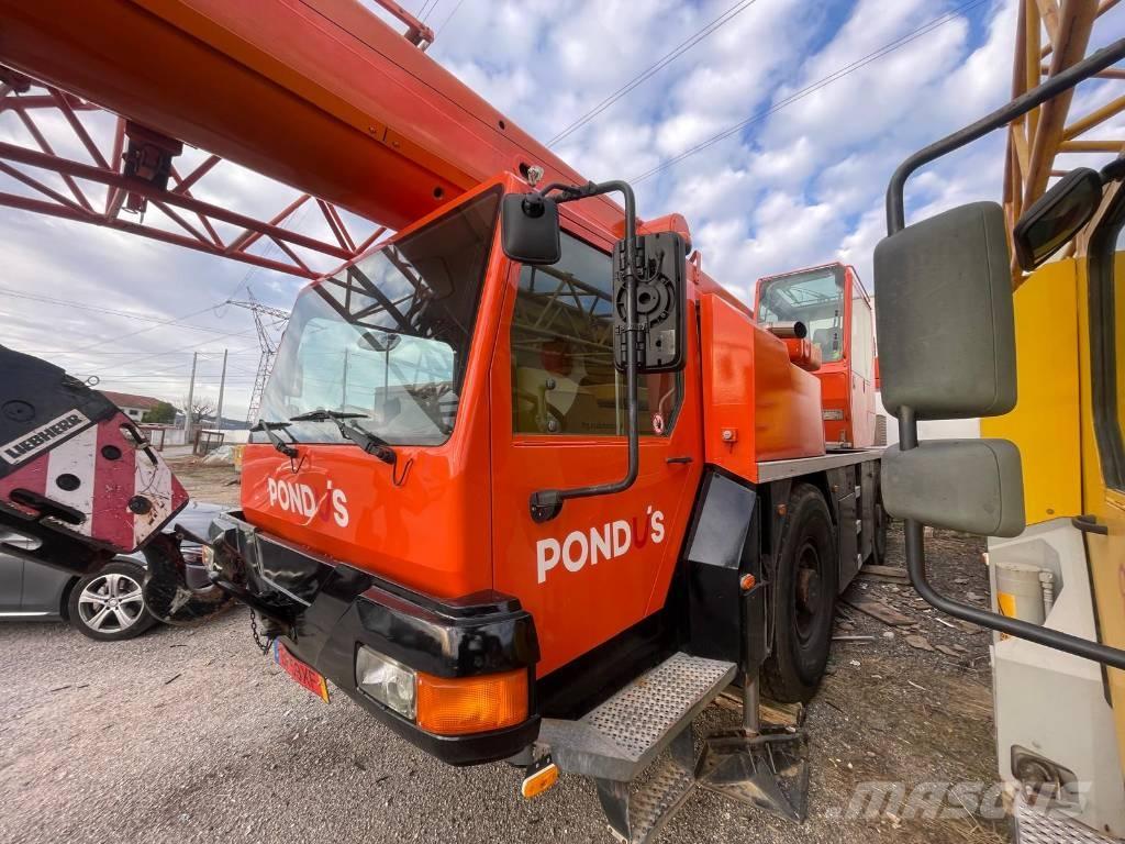 Liebherr LTM 1030-2 Maastikutõstukid