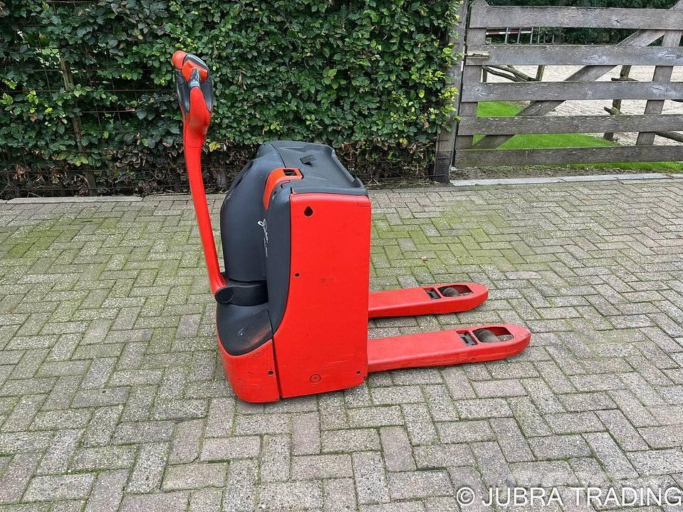Linde T16 Järelkäidavad virnastajad
