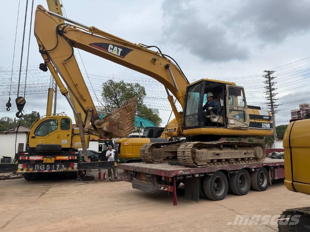 CAT 320 B L Roomikekskavaatorid