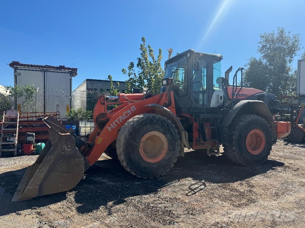 Hitachi ZW 220-3 Rataslaadurid