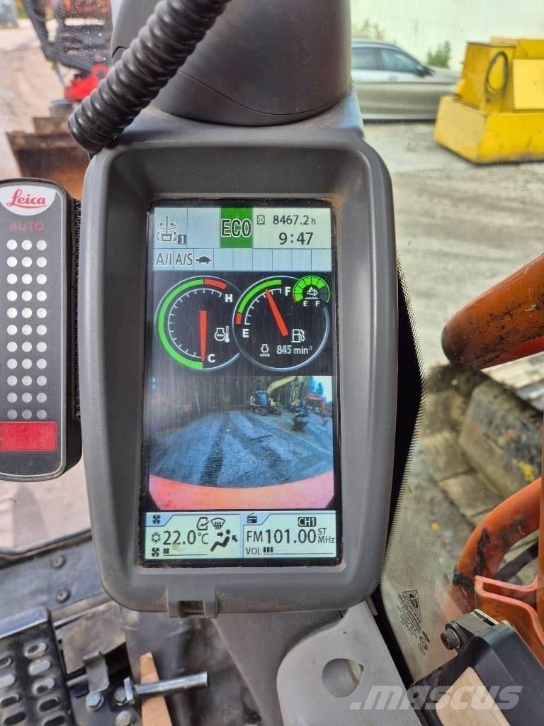 Hitachi ZX 300 LC-6 Roomikekskavaatorid