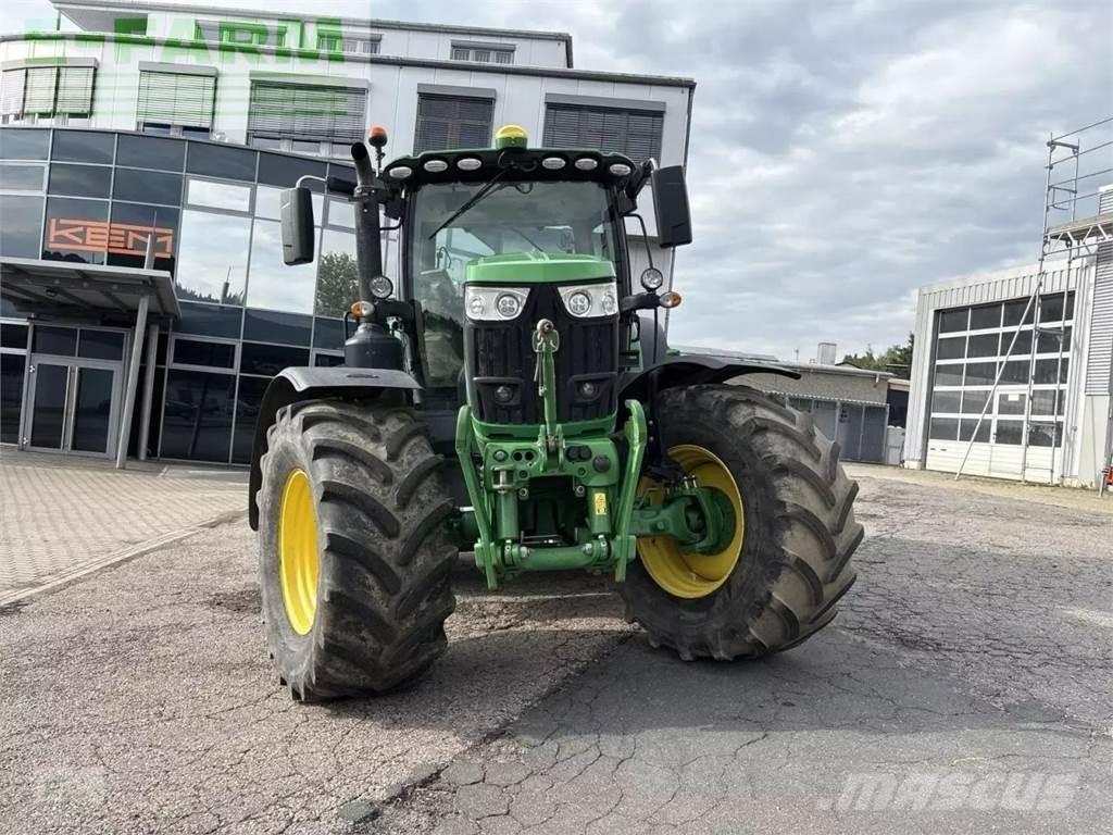 John Deere 6215r Traktorid