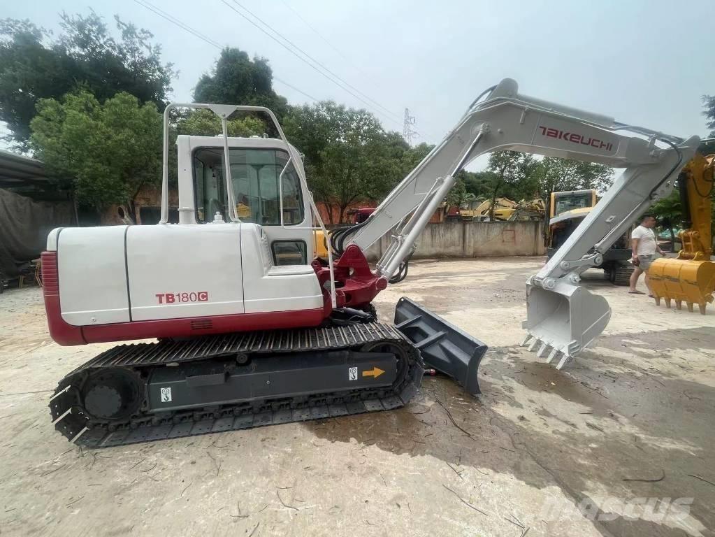 Takeuchi TB180C Roomikekskavaatorid