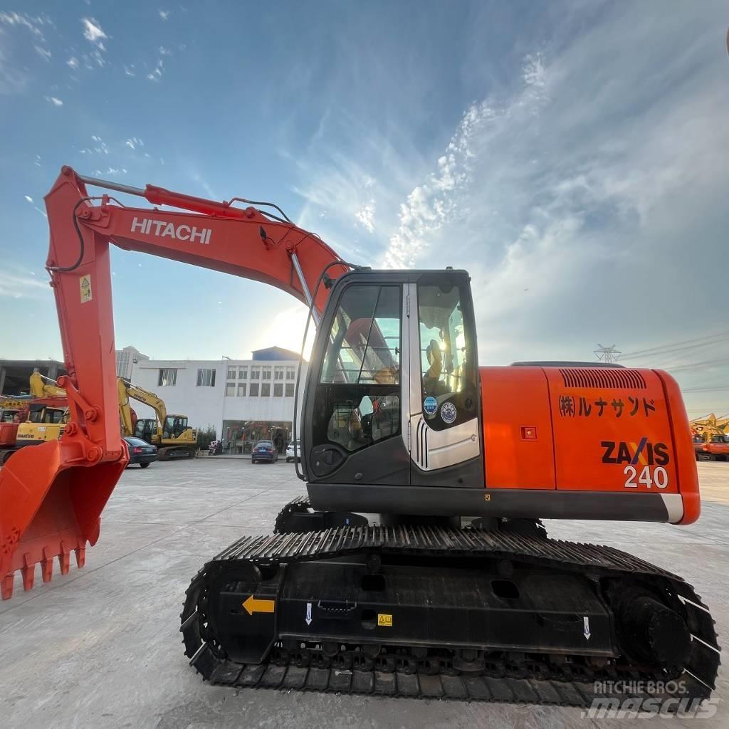 Hitachi ZX 240 Roomikekskavaatorid