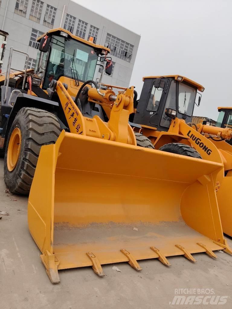 SDLG LG 958 F Rataslaadurid