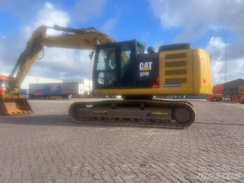CAT 320 EL Roomikekskavaatorid