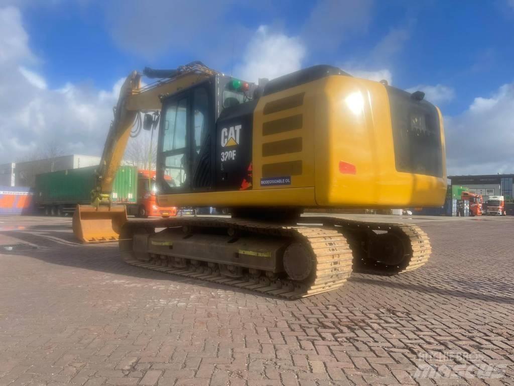 CAT 320 EL Roomikekskavaatorid