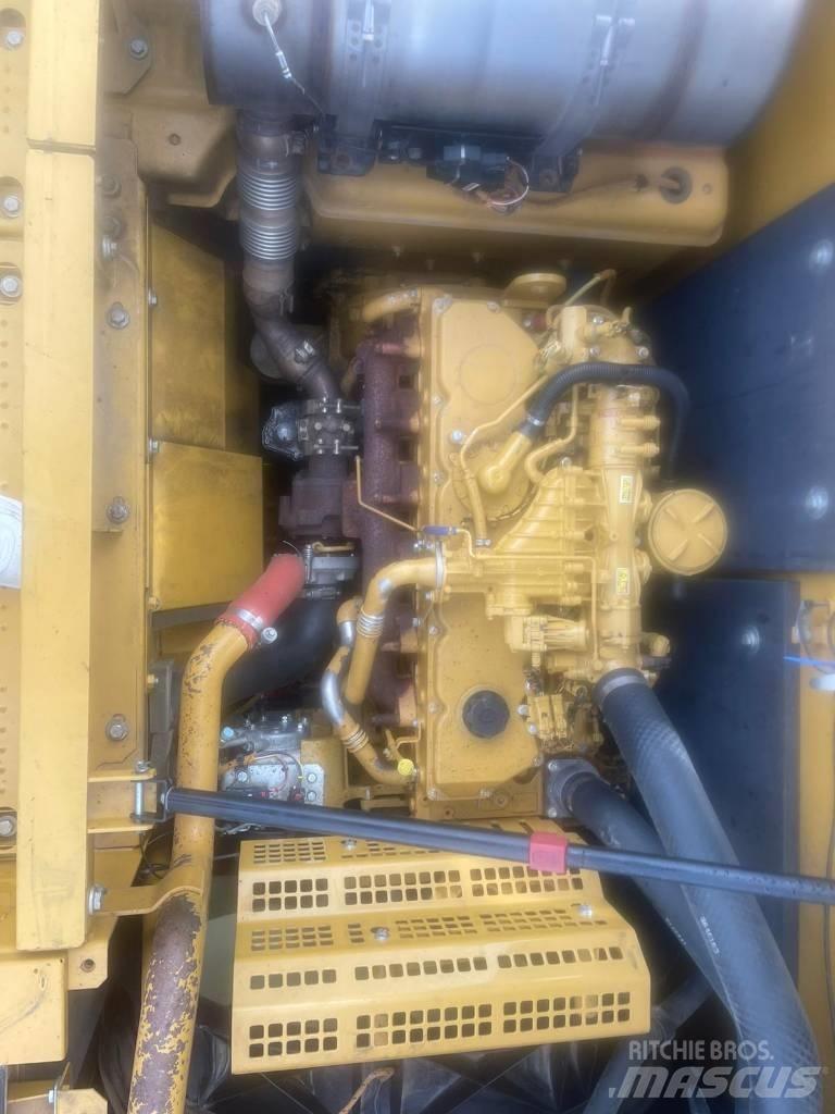 CAT 320 EL Roomikekskavaatorid