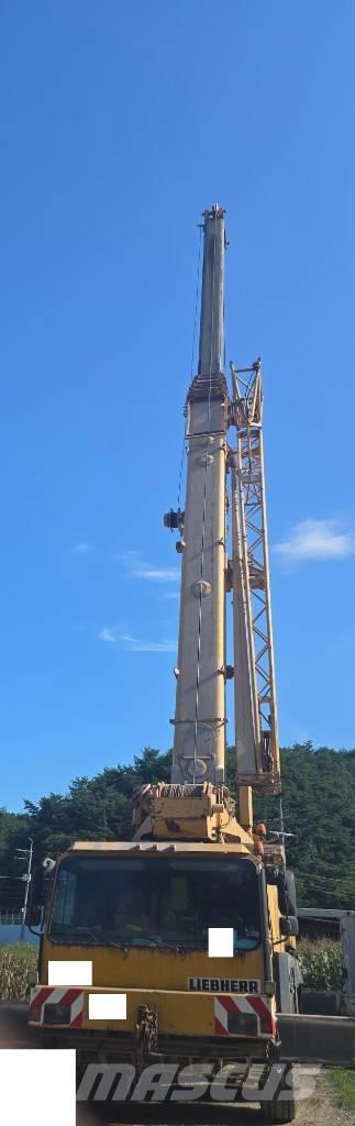 Liebherr LTM 1090 Maastikutõstukid