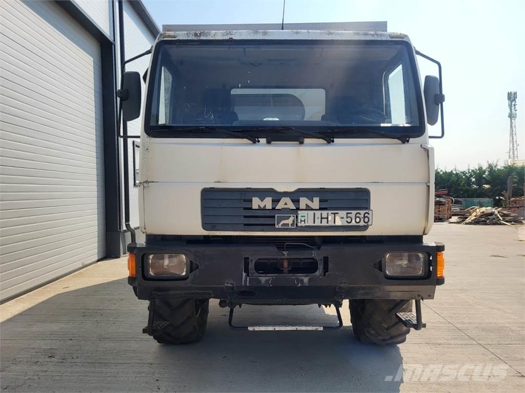MAN 10.185LAEC 4X4 Furgoonautod