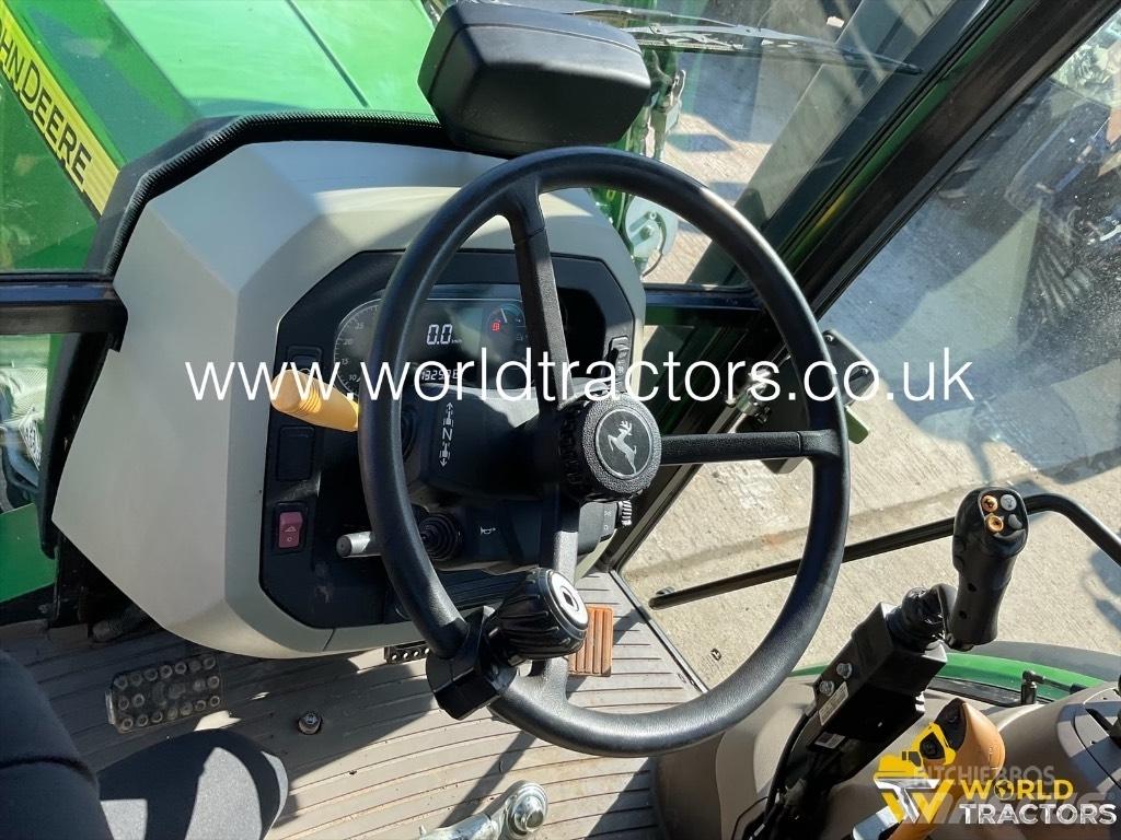 John Deere 5100 M Traktorid
