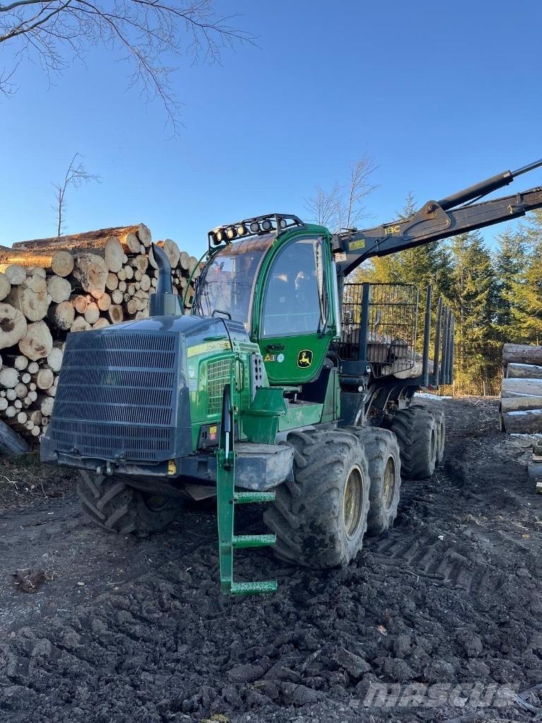 John Deere 1510G Forwarderid