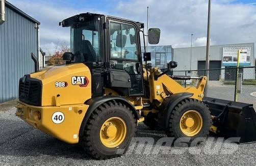 CAT 908 Rataslaadurid