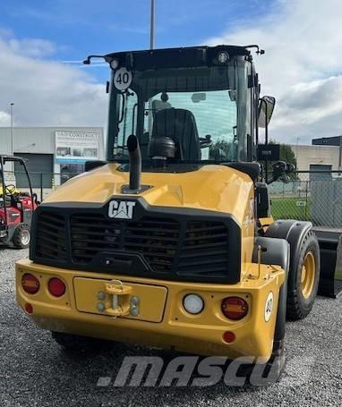 CAT 908 Rataslaadurid