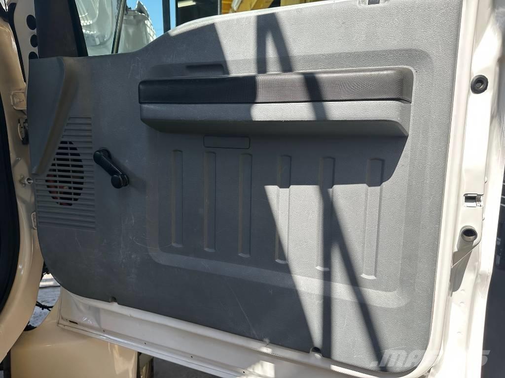 Ford F 750 SD Muud põllumajandusmasinad