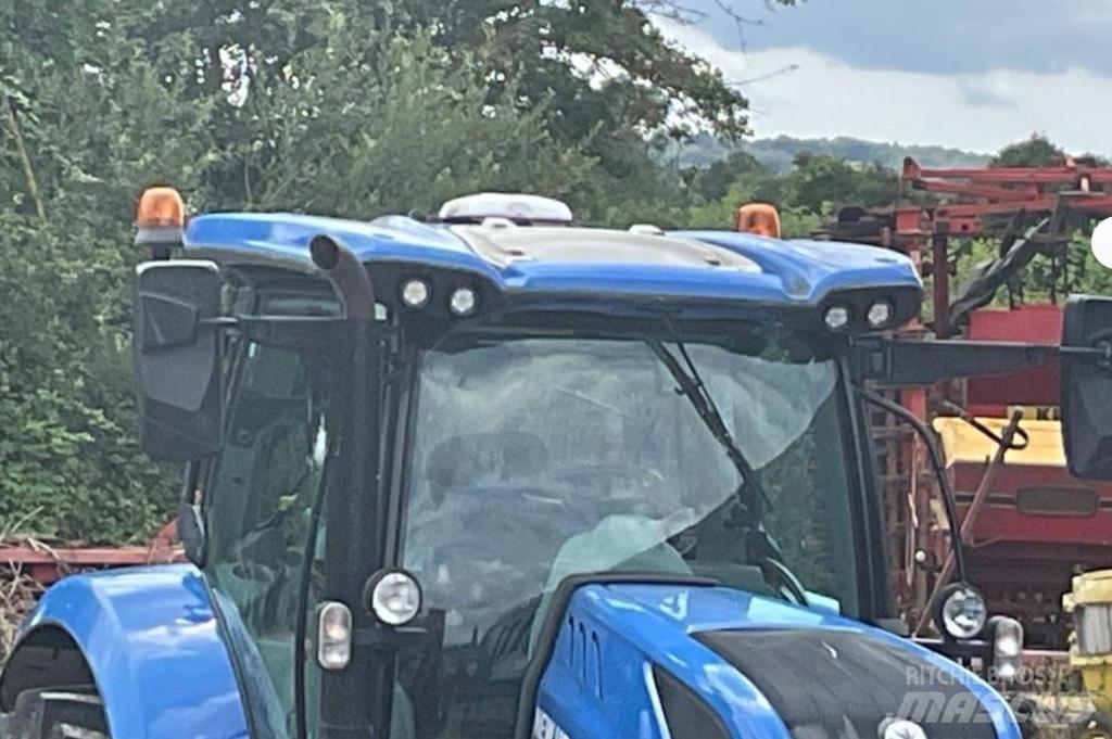 New Holland T 7.210 Traktorid