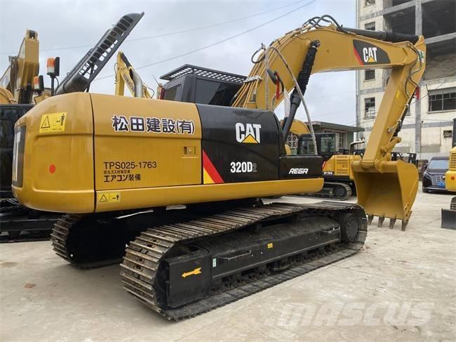 CAT 320 D Roomikekskavaatorid