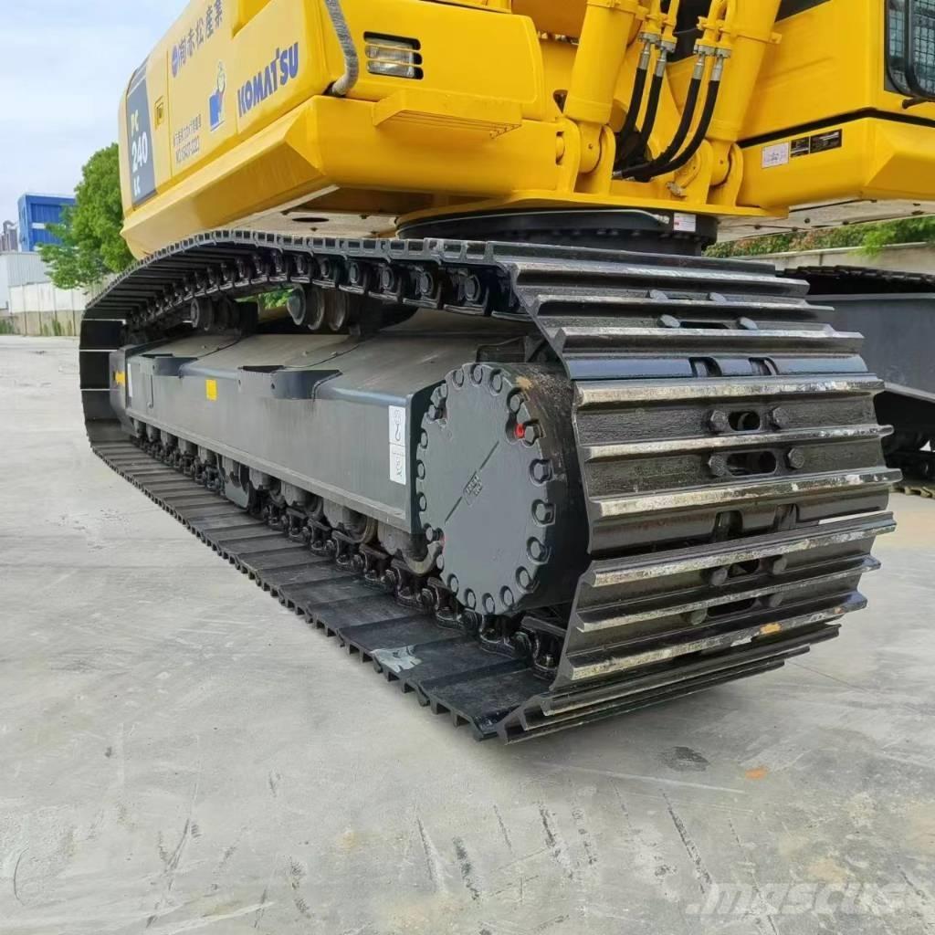 Komatsu PC 240 LC-8 Roomikekskavaatorid