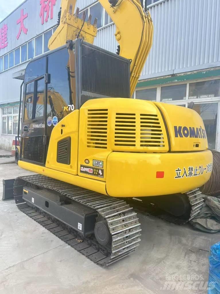 Komatsu PC 70 LC-8 Roomikekskavaatorid