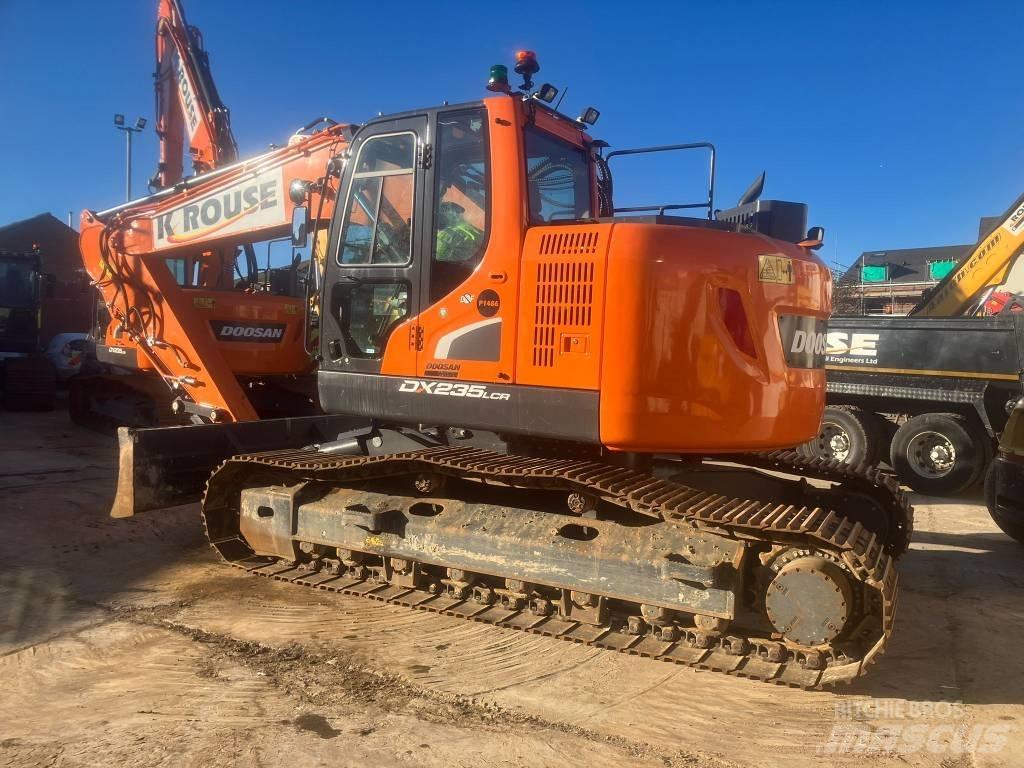 Doosan DX 235 LCR Roomikekskavaatorid