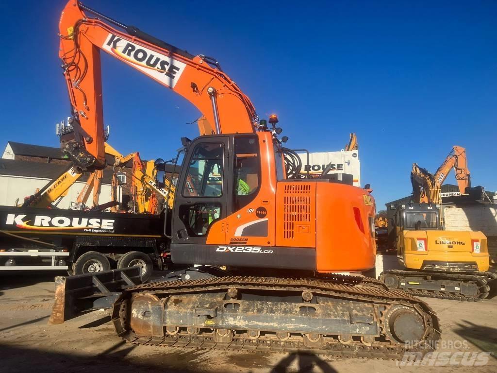 Doosan DX 235 LCR Roomikekskavaatorid