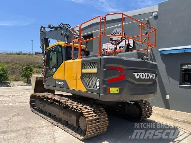 Volvo EC 200 E Roomikekskavaatorid