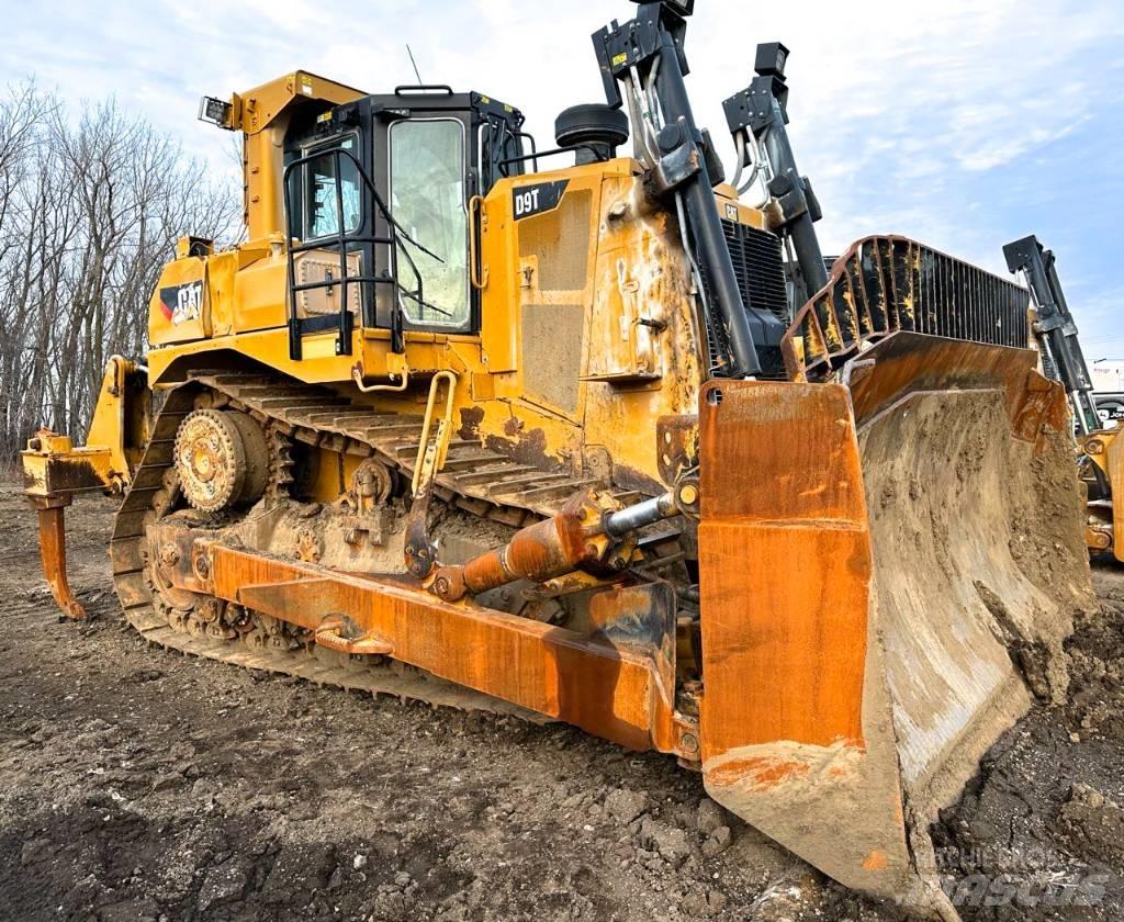 CAT D 9 T Buldooserid