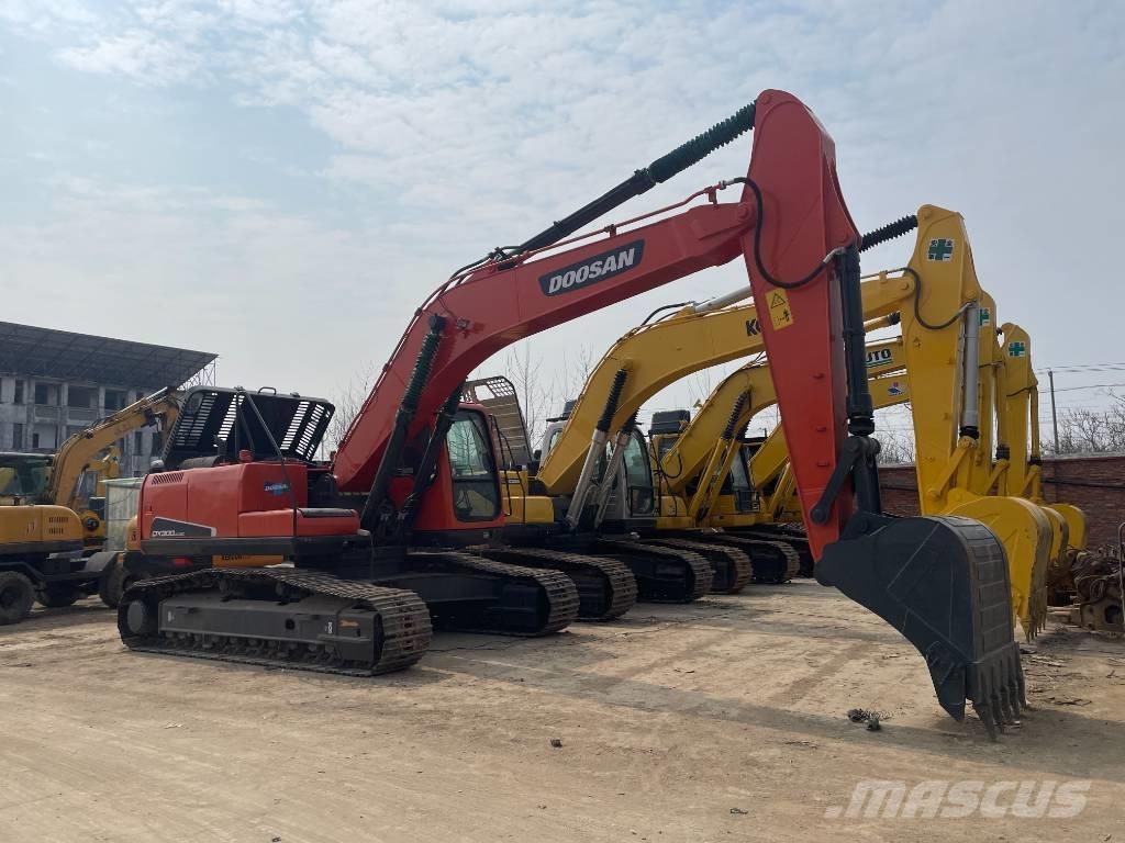 Doosan DX 300 Roomikekskavaatorid