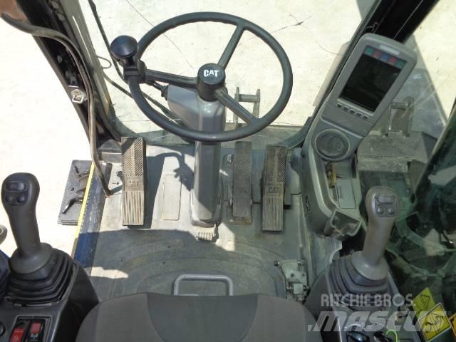 CAT M 318 D Ratasekskavaatorid
