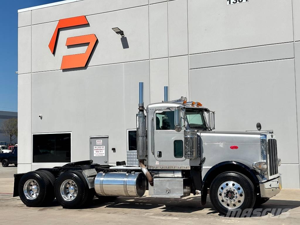 Peterbilt 388 Sadulveokid