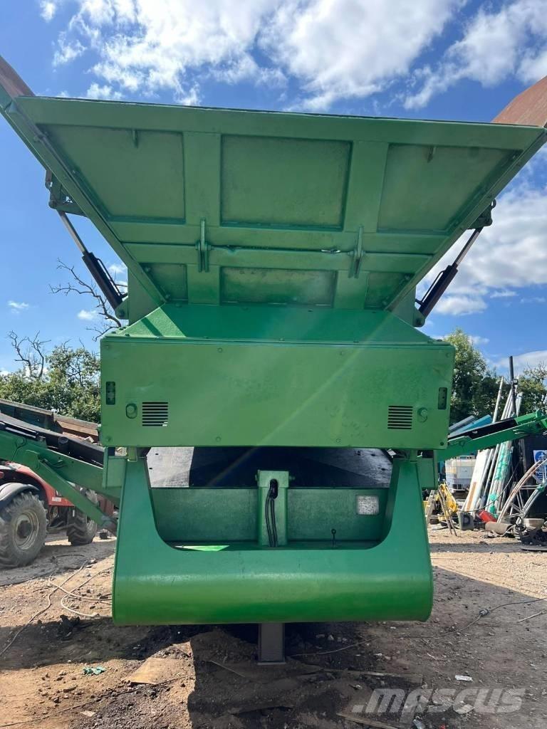 McCloskey R155 Iseliikuvad sõelad