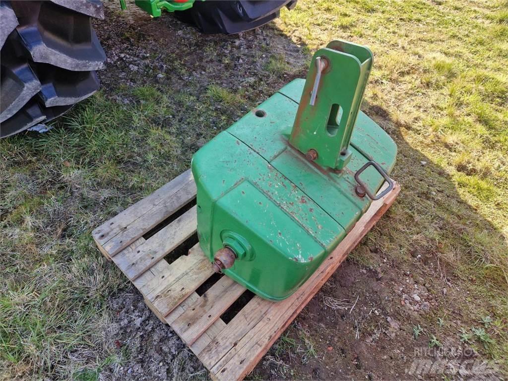 John Deere 900 kg Muud traktoritarvikud