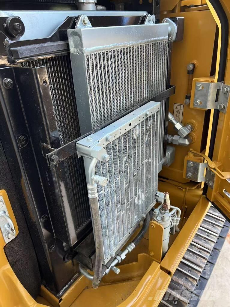 CAT 305.5 Miniekskavaatorid < 7 t