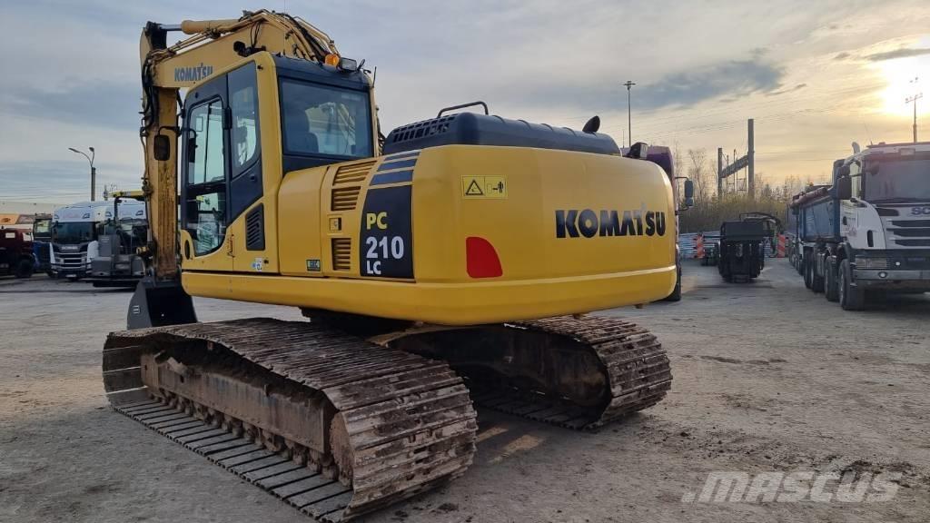 Komatsu PC 210 LC Roomikekskavaatorid