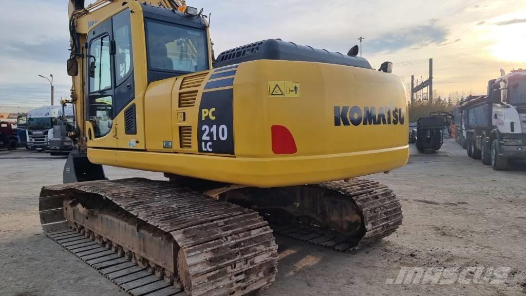 Komatsu PC 210 LC Roomikekskavaatorid