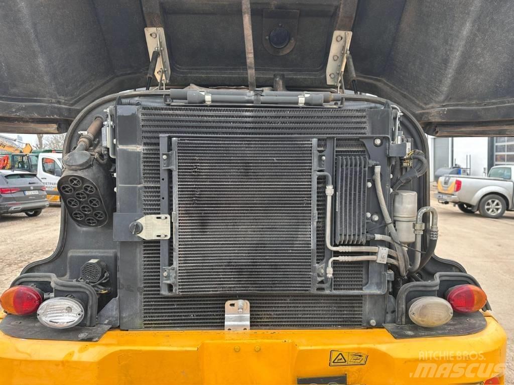 JCB TM 320 S Teleskooplaadurid