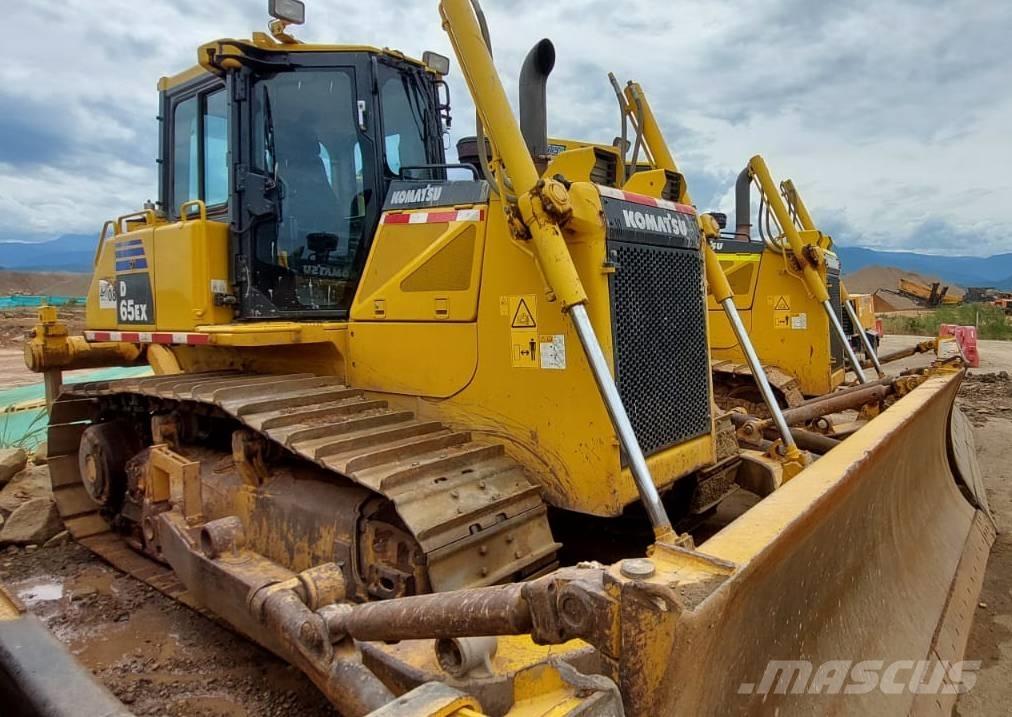 Komatsu D 65 EX-16 Buldooserid