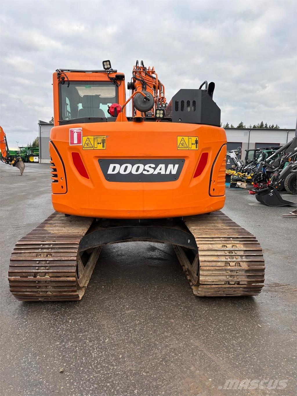 Doosan DX140LCR-5 Roomikekskavaatorid