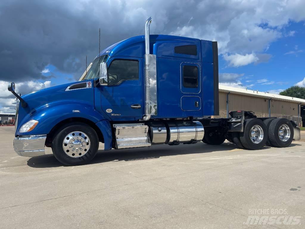 Kenworth T 680 Sadulveokid