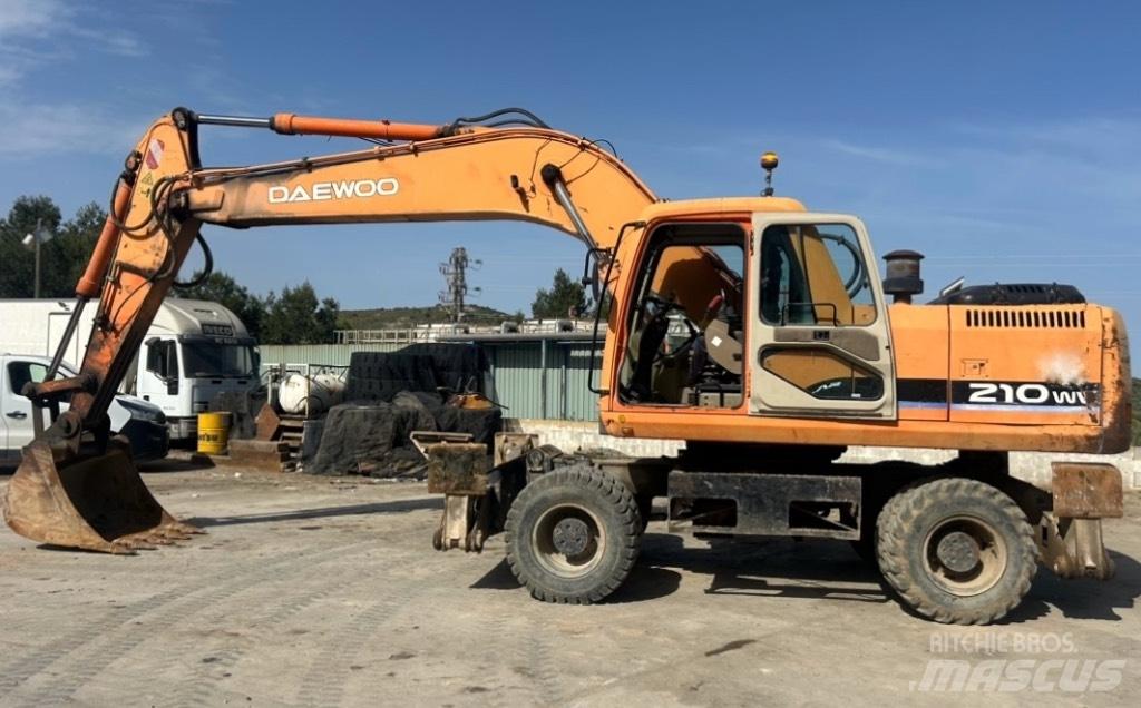 Daewoo Solar 210 W V Ratasekskavaatorid