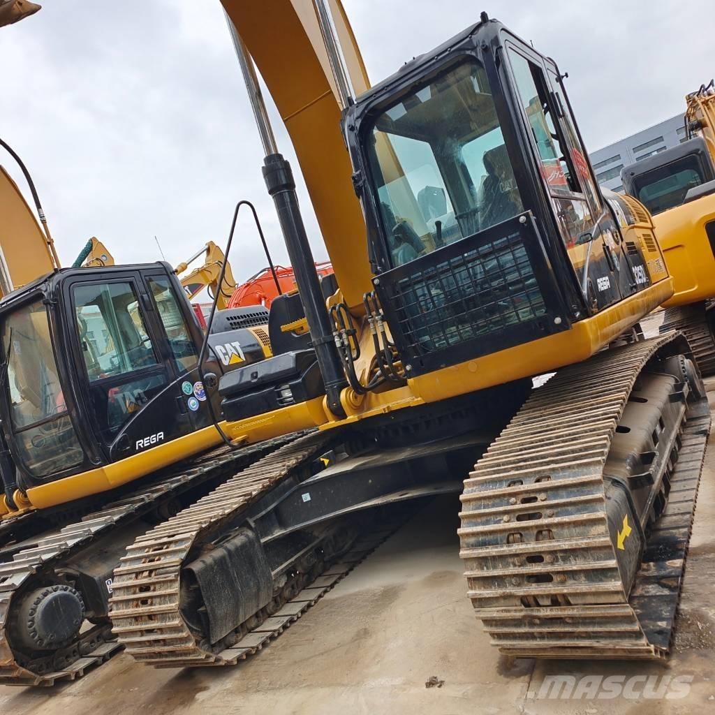 CAT 325 D Roomikekskavaatorid