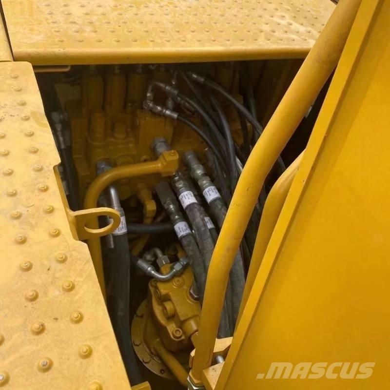 CAT 312 Roomikekskavaatorid