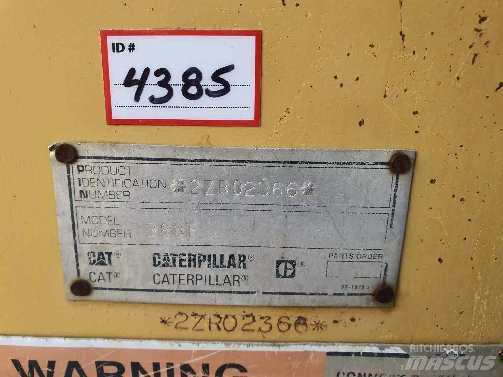 CAT 988 F II Rataslaadurid